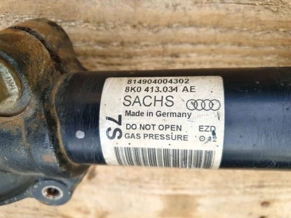 Стойки передние Амортизатор 8K0 413 031 AEAudi A4 B8 1.8 TFSI CAB Розб
