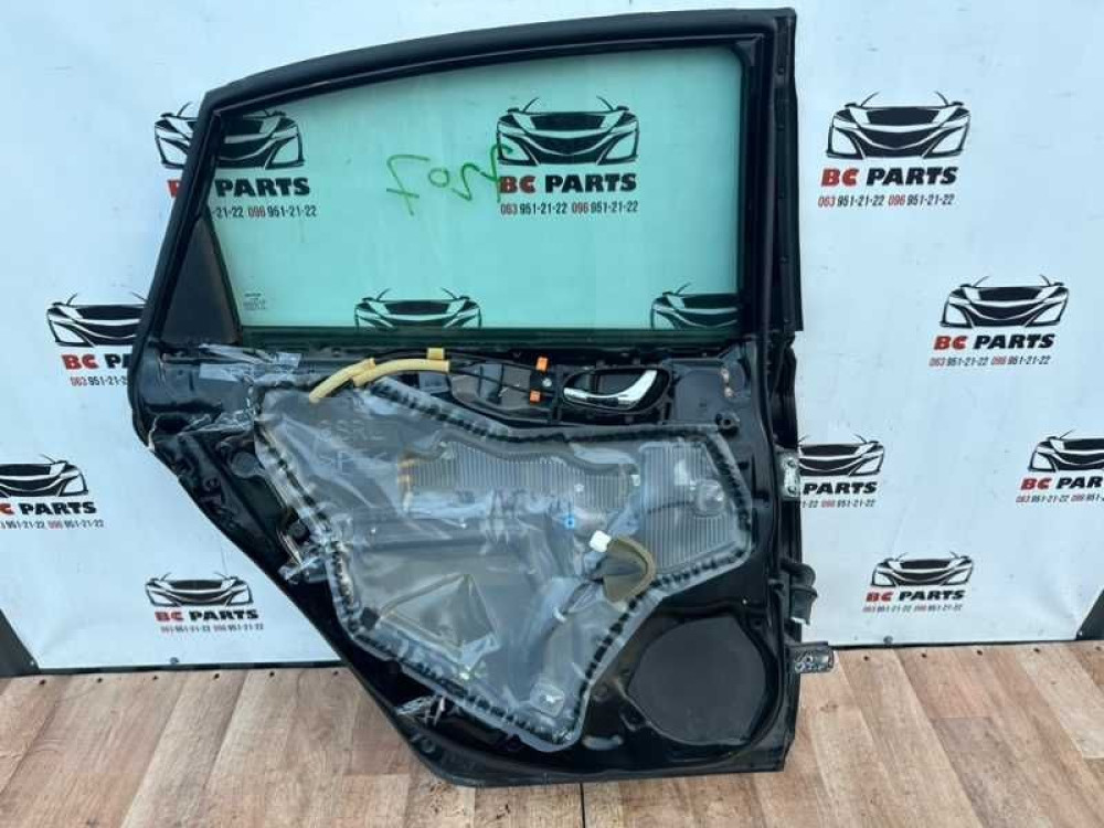 Дверь задняя левая Nissan Sentra 2012-2019 год