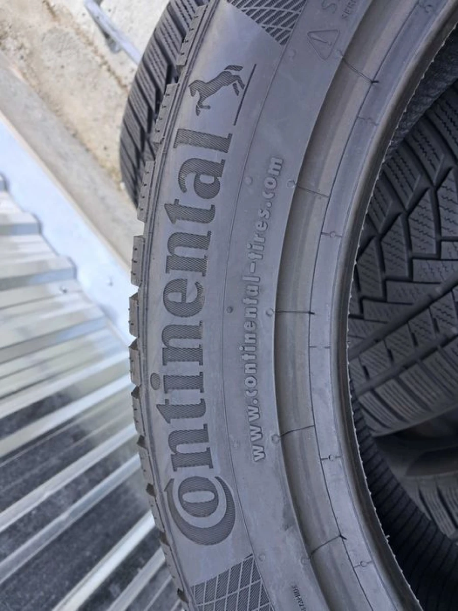 Резина зима 80% протектор Continental 245/45 R18 TS850P (Потріскані)