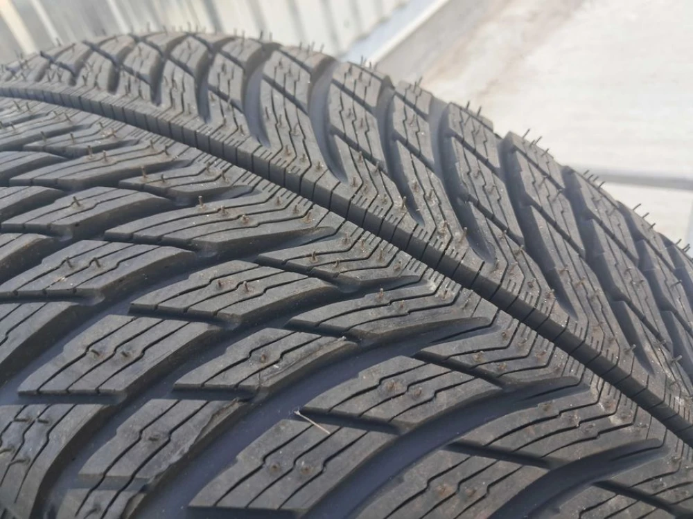 Резина зима НОВА Michelin 225/60 R18 Pilot Alpin 5 SUV DOT22