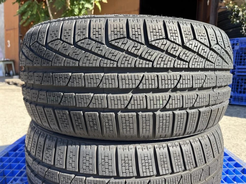 235/35 r19 Pirelli Sottozero winter НОВАЯ Резина зимняя