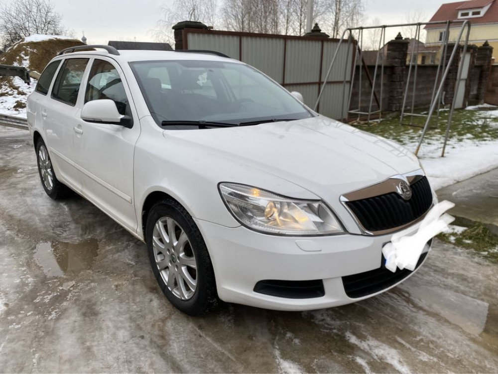 Бампер Передній Skoda Oktavia A5 FL 2008-2012 Шкода Октавія А5 Фл