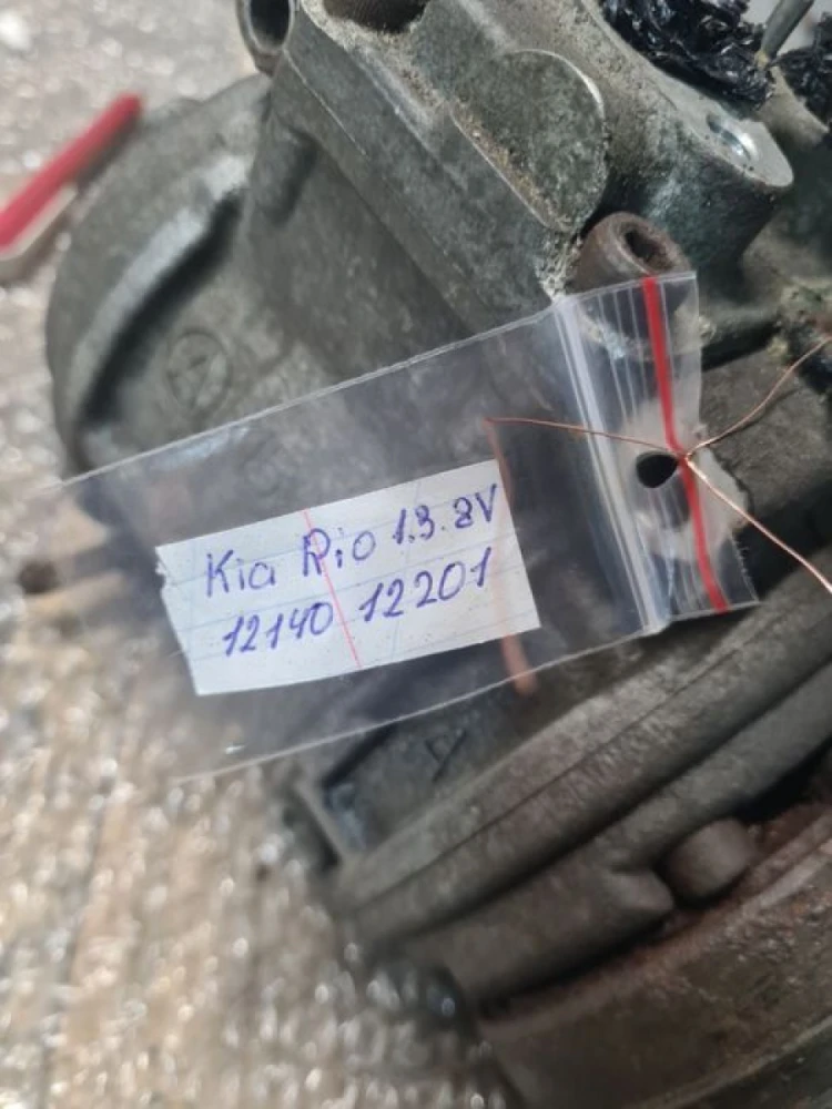 Компрессор кондиціонера Kia Rio Кіа Ріо 1214012201