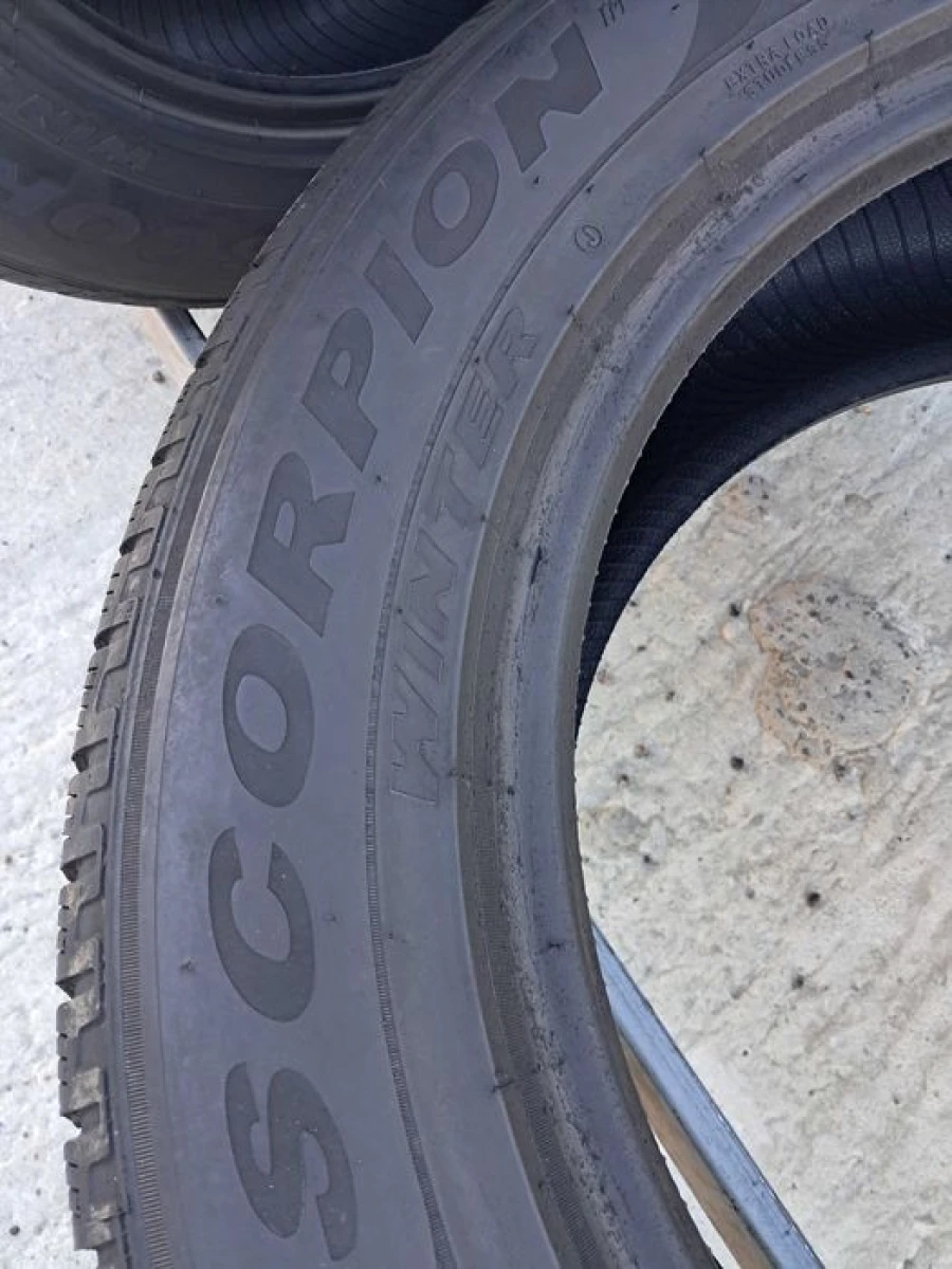 Резина зима 80% протектор Pirelli 255/55 R19 Scorpion Winter