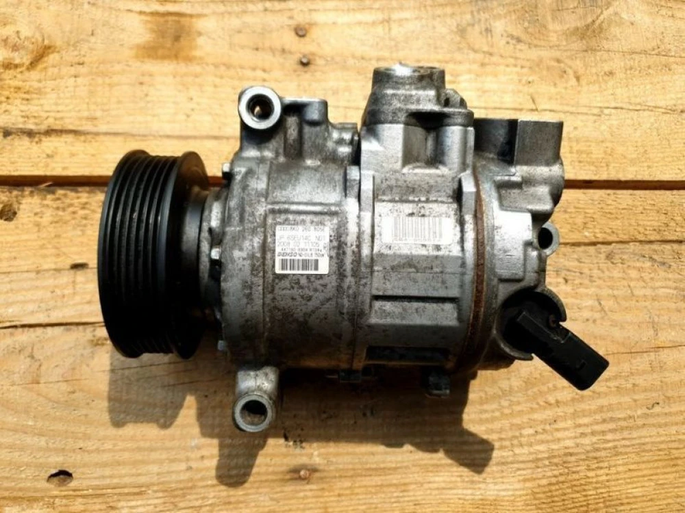Компрессор кондиционера 8K0 260 805 E Audi Ауді A5 A4 B8 Розборка