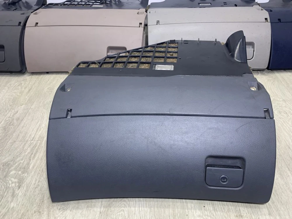 Бардачок Audi A6 C5 Ауді А6 С5