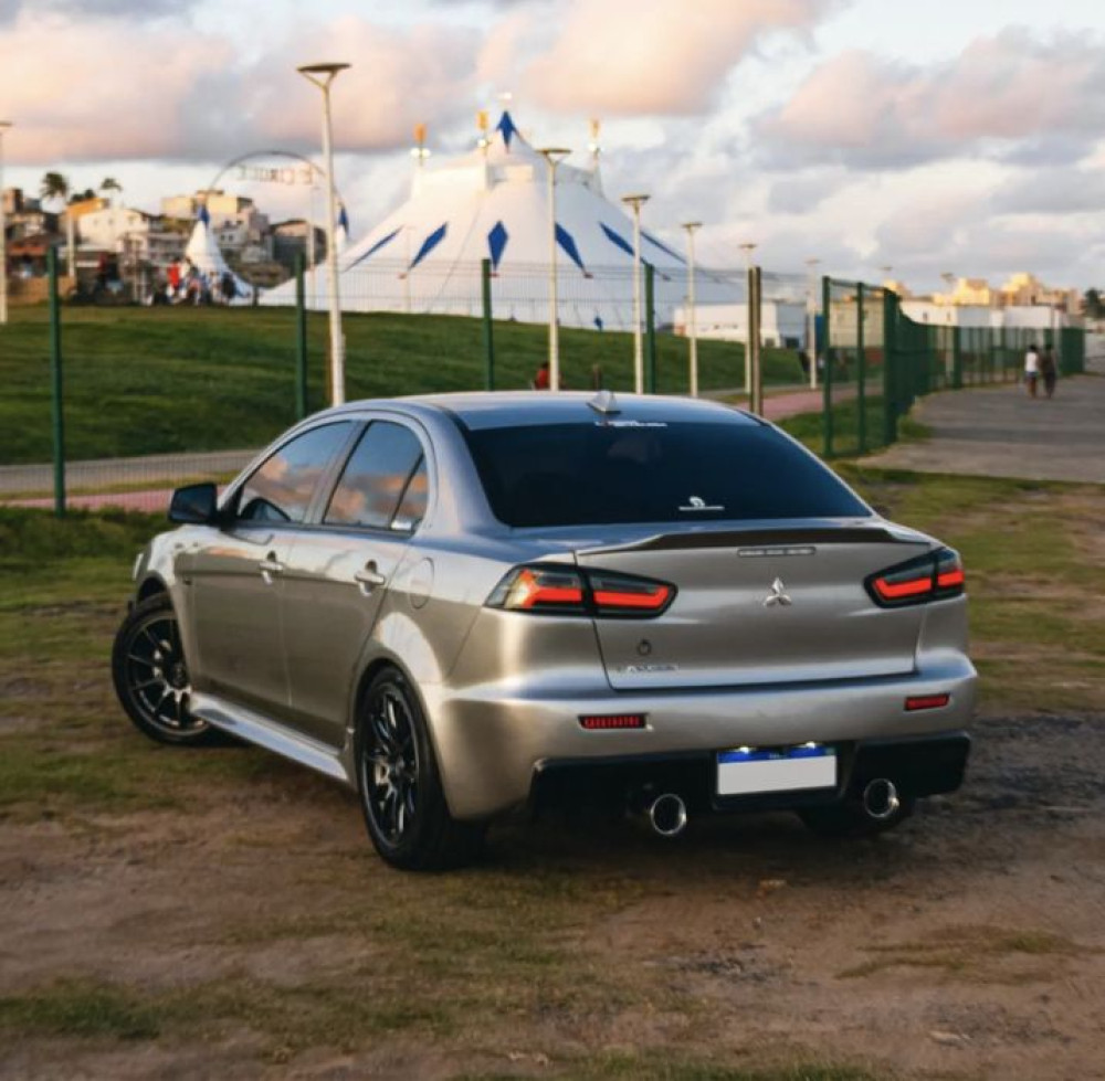 Фонари Lancer X 2007-2017 темные