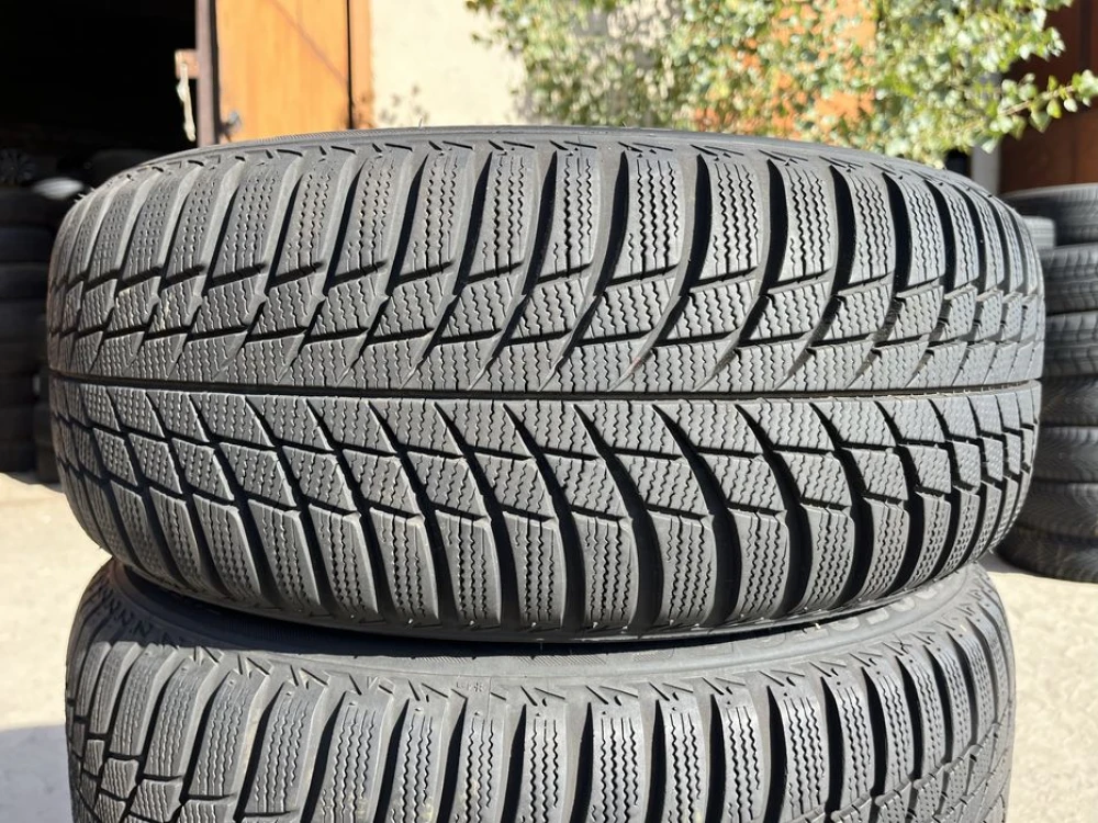 205/55 r16 Bridgestone Blizzak LM001 Резина зимняя