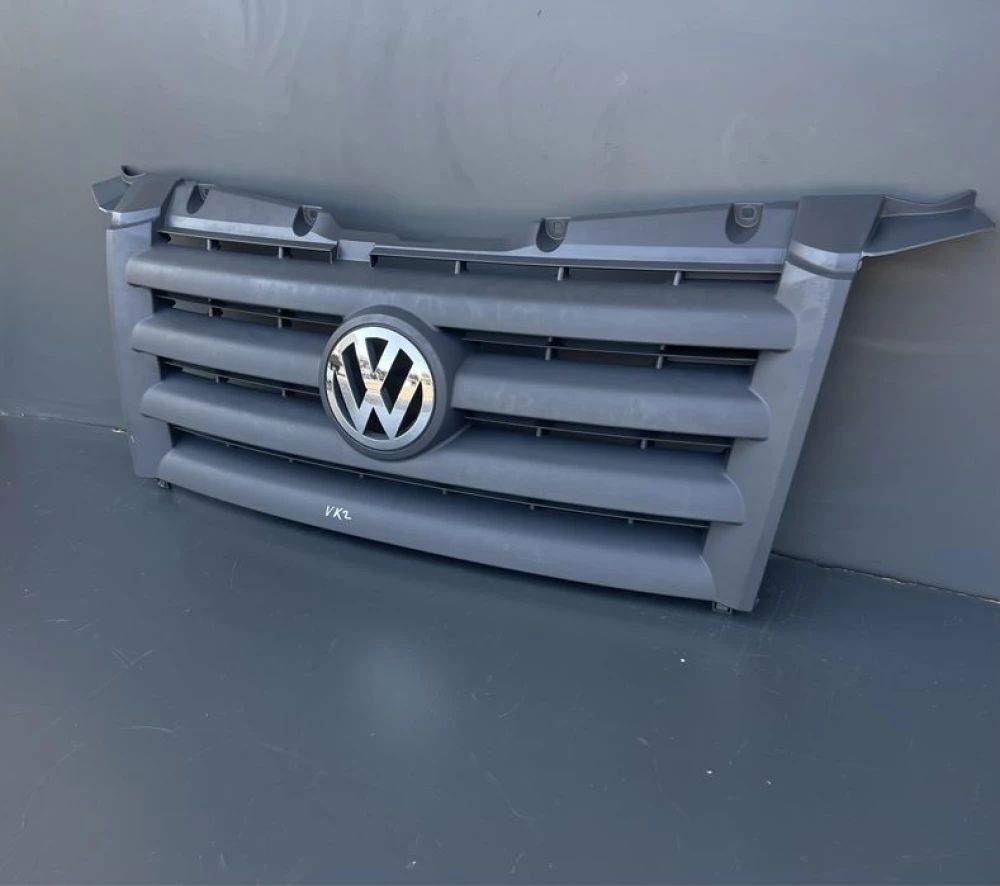 Решітка радіатора Volkswagen Crafter Фольксваген Крафтер