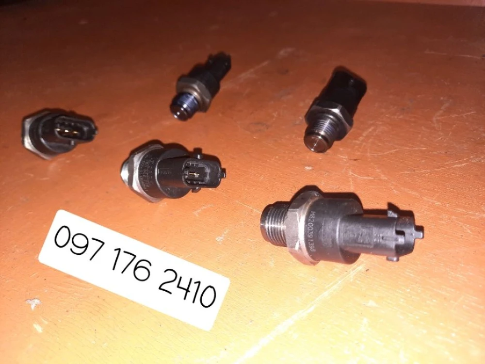 Датчик давления топлива 0281002719 Bosch Renault Espace Trafic Laguna