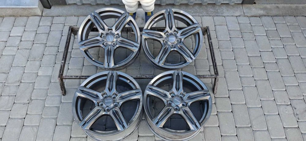 Диски Toyota (Brock) R17 5x100 7J ET45 Avensis Matrix Lexus CT