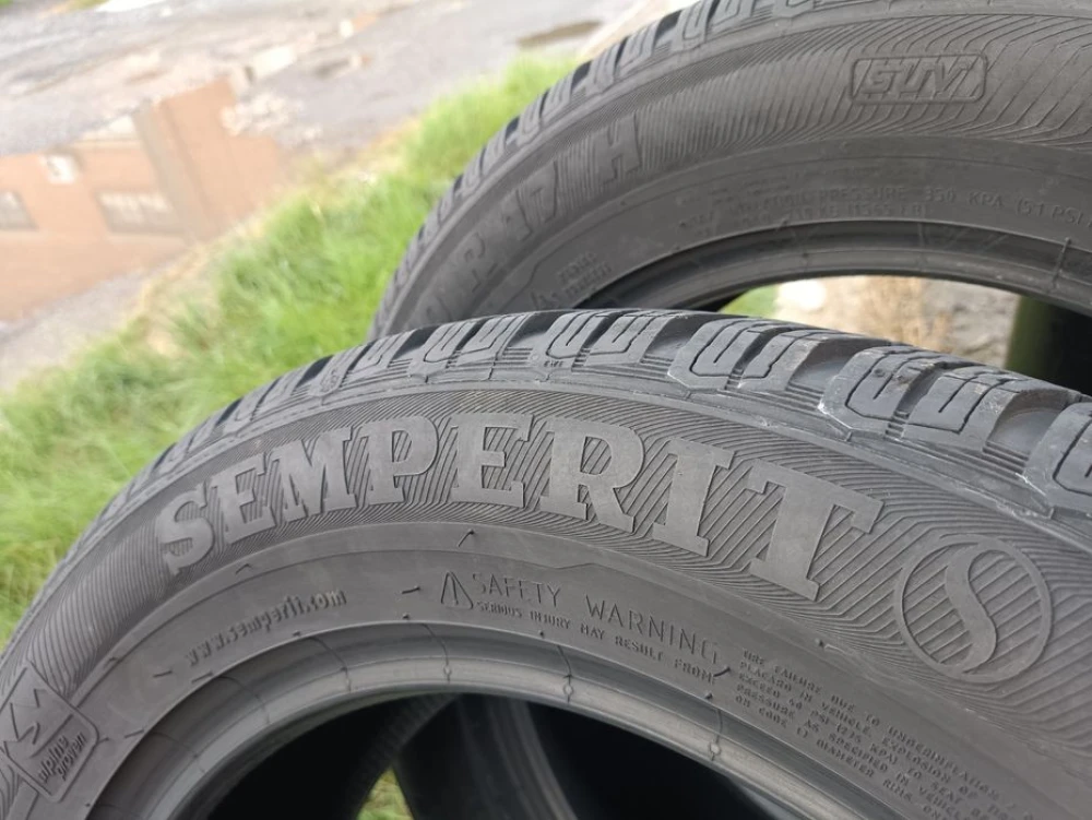 Зимові шини Semperit 215/60 R17 резина Р17