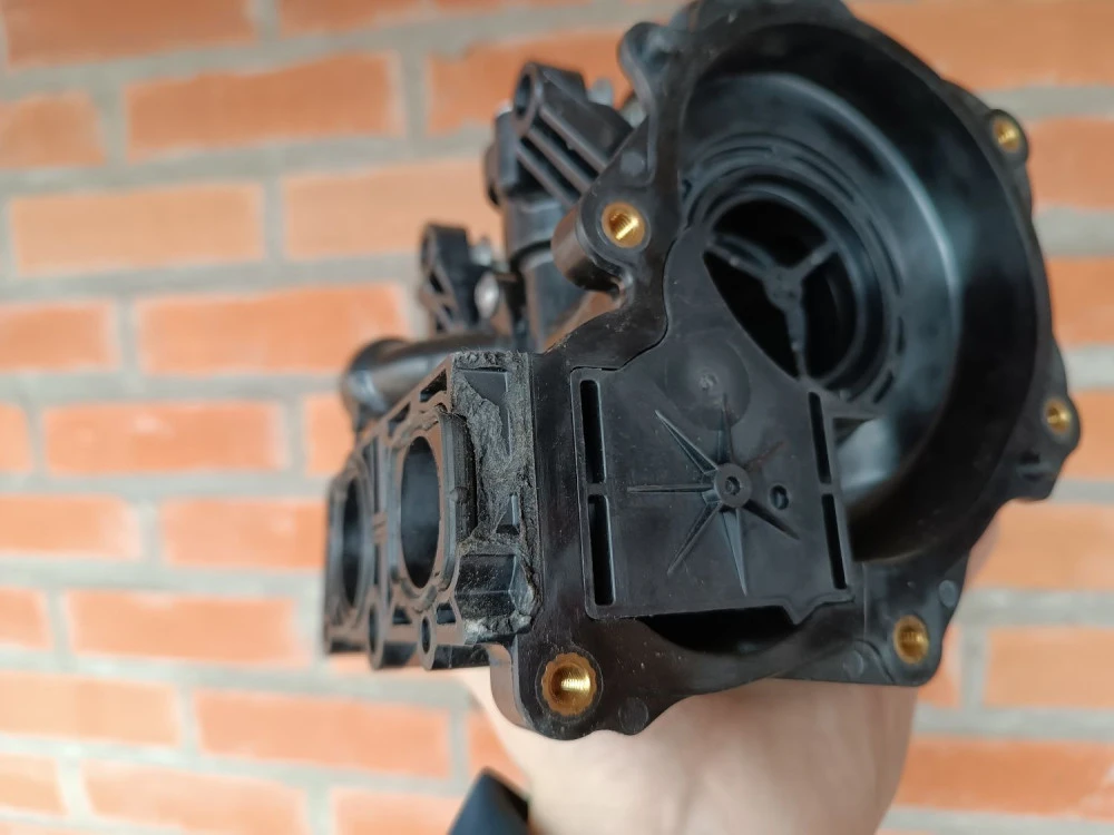 Термостат Audi Volkswagen 06l121111 06l121111g 06l121111h