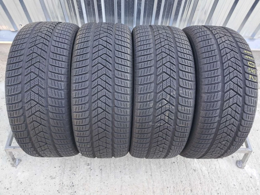Резина зима 90% протектор Pirelli 255/55 R18 Scorpion Winter