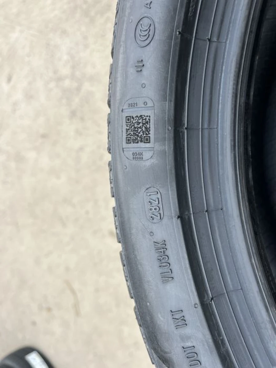 255/40 r19 Pirelli PZero Winter НОВАЯ Germany Резина зимняя