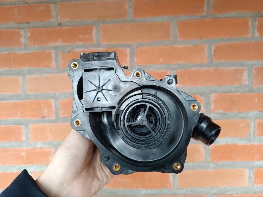 Термостат Audi Volkswagen 06l121111 06l121111g 06l121111h