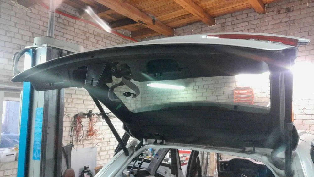 Volvo XC60 кришка багажнік, ляда
