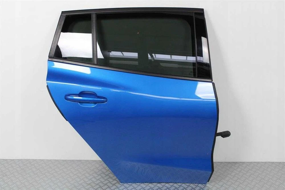 Двери передние задние правые левые Ford Focus MK4