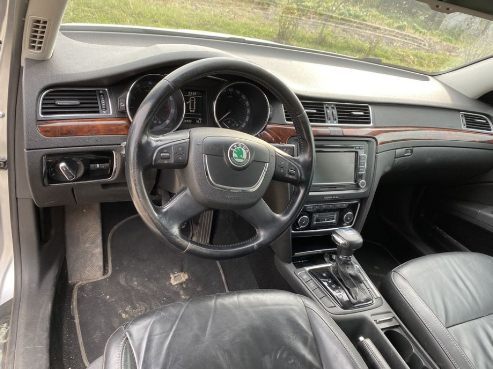 Капот Skoda Superb 2 Шрот Автозапчастини розборка шкода суперб 1.8тсі