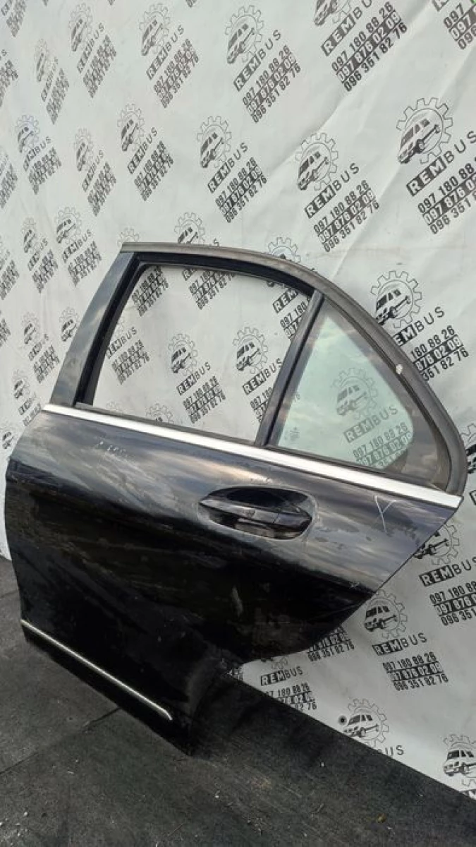 Дверка задня ліва MB C-class w204 в хорошому стані