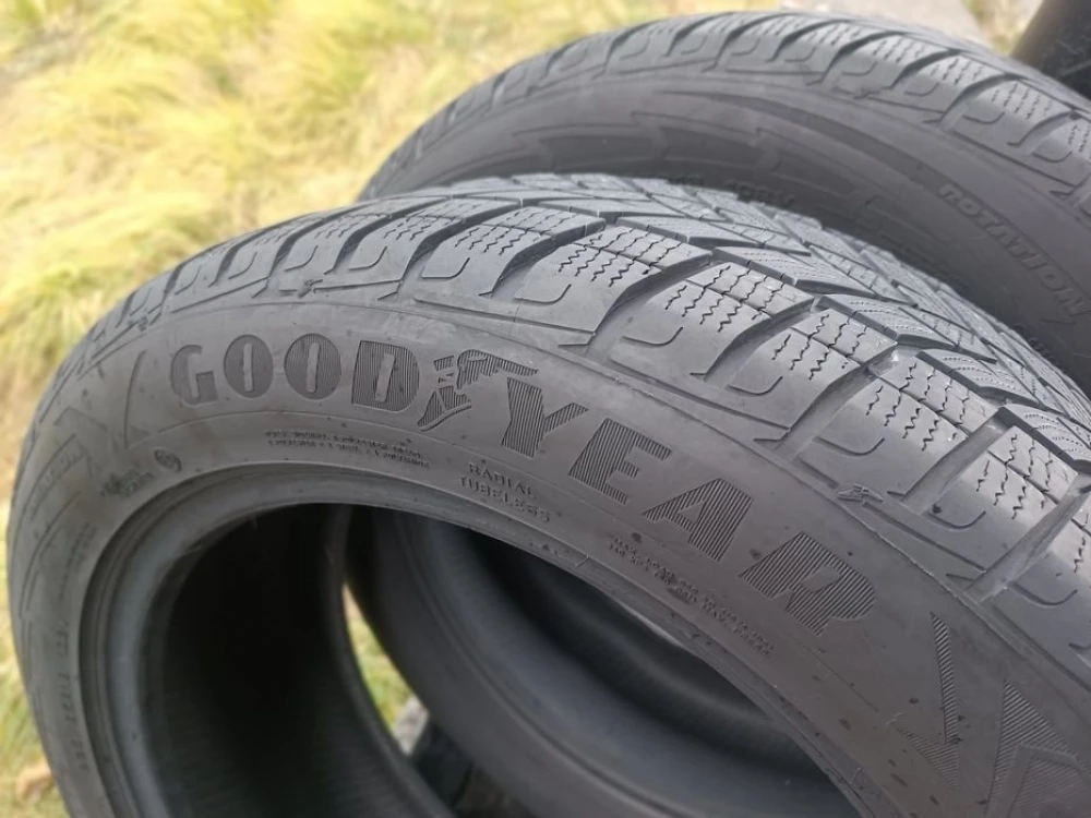 Зимові шини Goodyear 225/55 R18 резина Р18