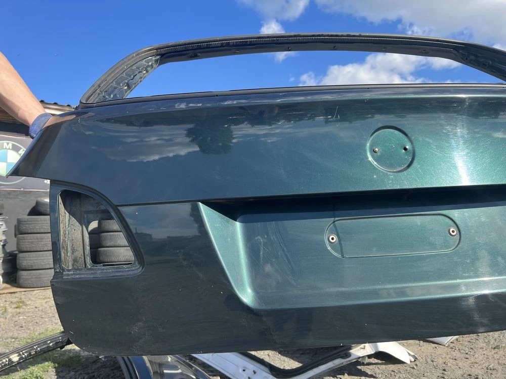 Ляда БМВ Е61 Oxford Green Metallic Кришка Багажника Кляпа