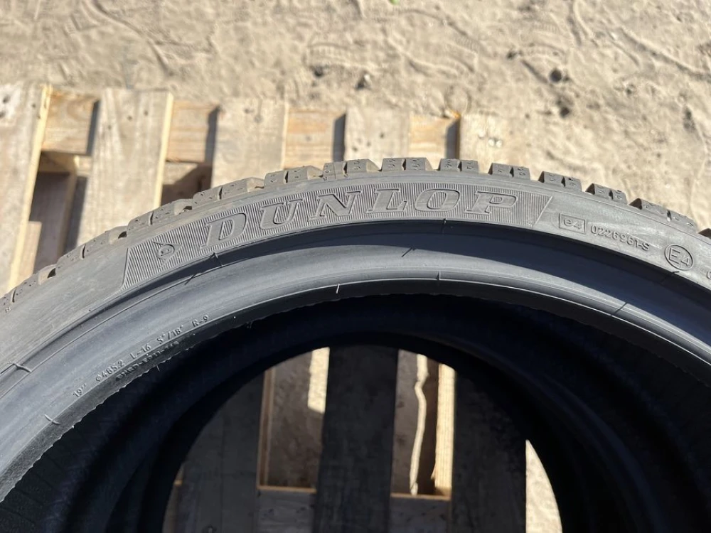 235/35 r19 Dunlop SP Winter Sport 3D Резина зимняя 90%