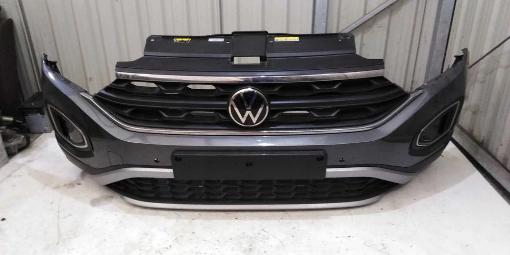 Бампер передний Volkswagen T-Roc R-line
