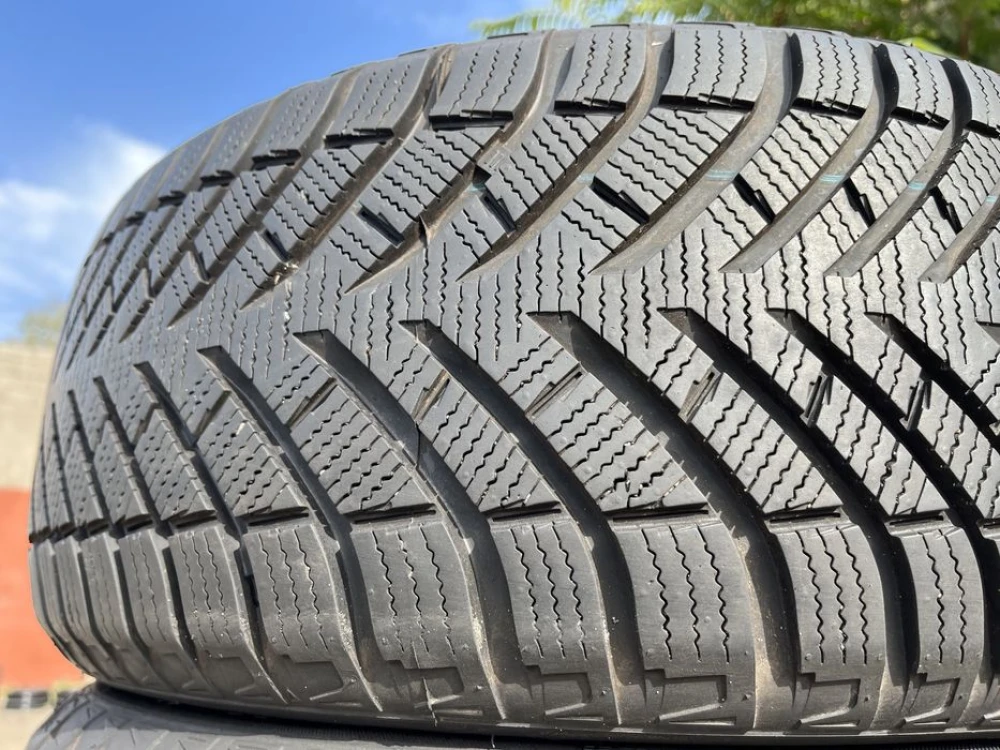 225/50 r17 Neolin NeoWinter Резина зимняя 99% 22 год