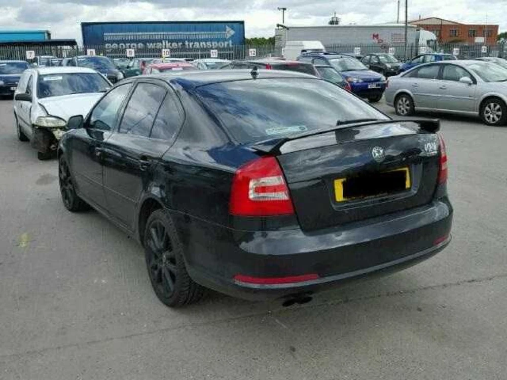 кузовщина шкода октавія А5 2006p автозапчастини Octavia A5