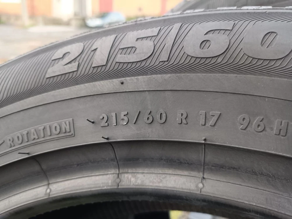 Зимові шини Semperit 215/60 R17 резина Р17