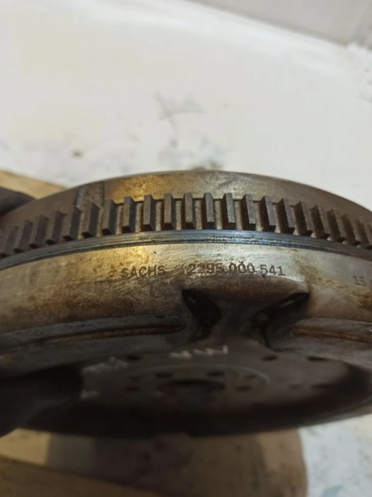 Маховик демпфер двохмасовий 03G105266BD VW Audi Skoda DSG 2.0 TDI