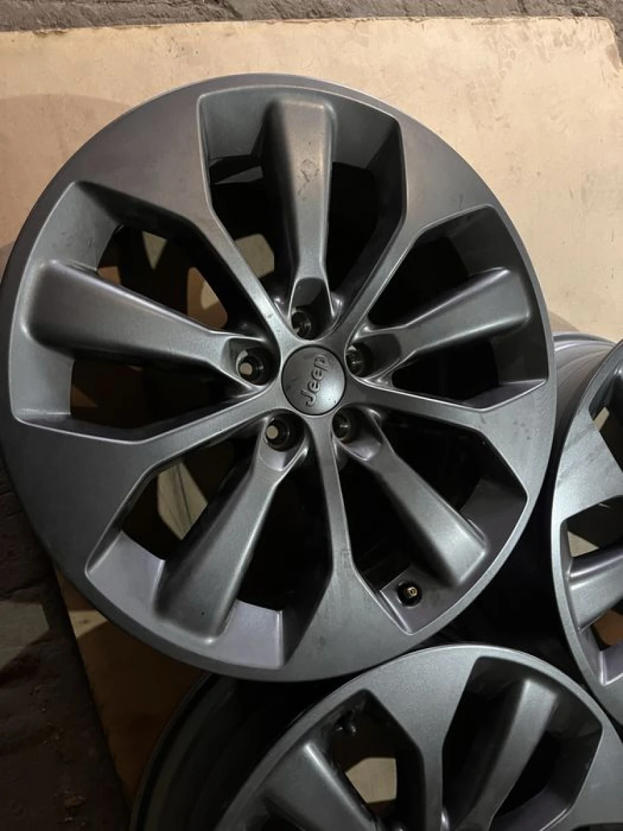 Диски jeep cherokee kl r19