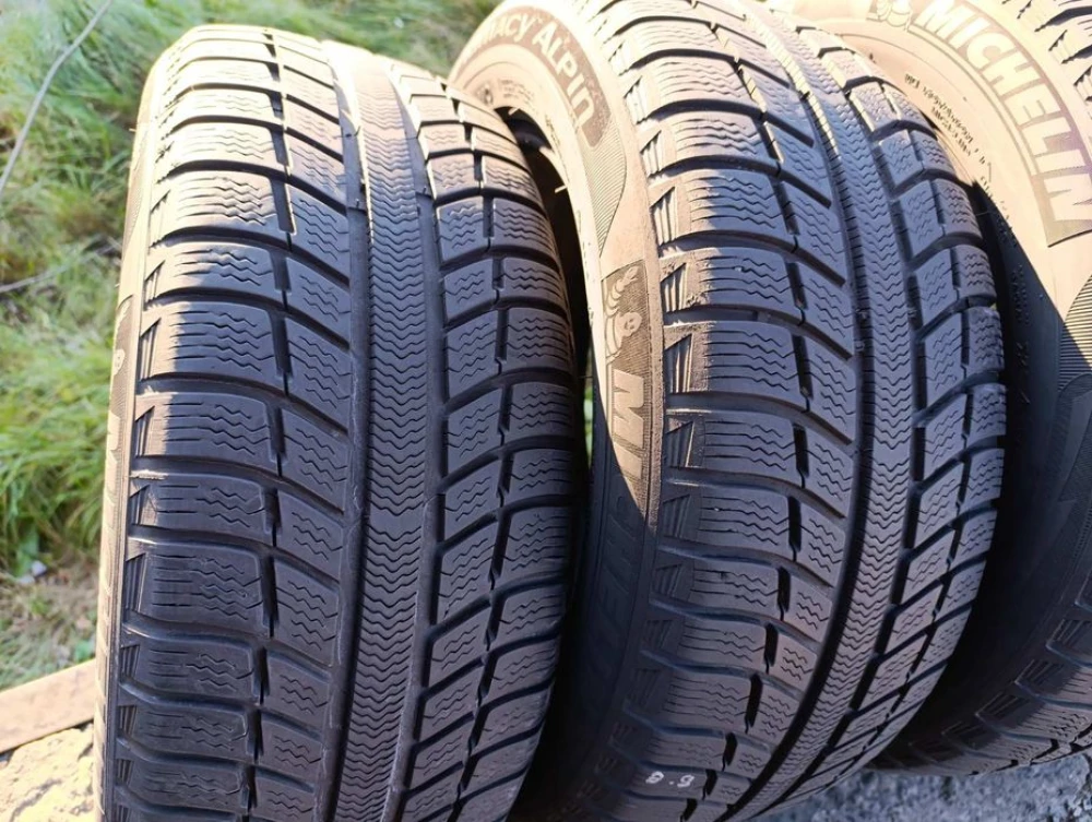 Зимові шини Michelin 225/55 R16 резина Р16