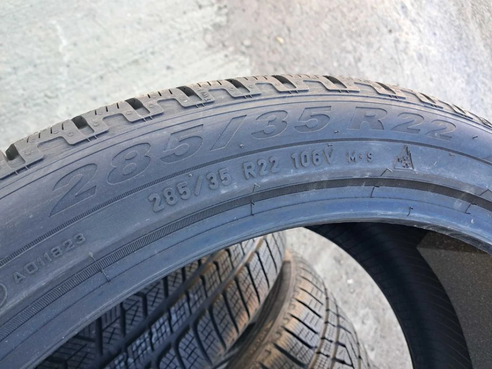 Резина зима НОВА Pirelli 285/35 R22 Scorpion Winter e TRON Q7 Cayenne
