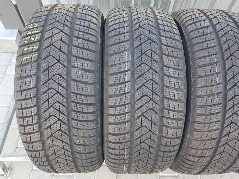 Резина зима НОВА Pirelli 245/50 R18 Sottozero 3* RFT BMW X4 X3 5GT 5