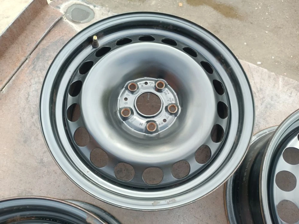 Оригінальні металеві диски 5*112 R16