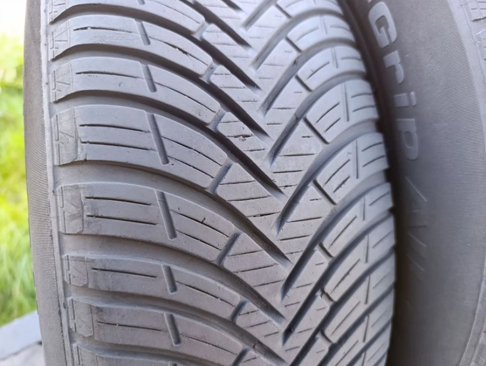Зимові шини BF Goodrich 195/65 R15 резина Р15