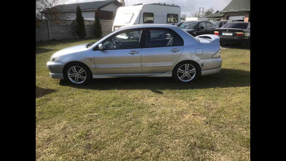 кузовщина,кузовні запчасти для Mitsubishi Lancer 9