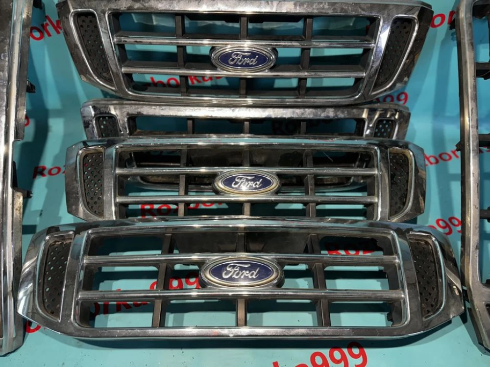 Решотка радиатора Ford Ranger 02-06