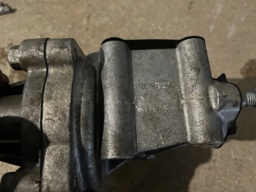 Помпа jeep cherokee kl 2.4 2018 2019 2020