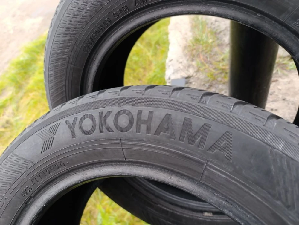 Всесезонні шини Yokohama 195/60 R15