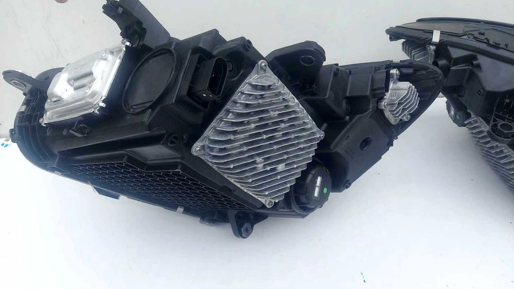 Фари передние фонари Mercedes AMG GT X290 W290 Led Multibeam
