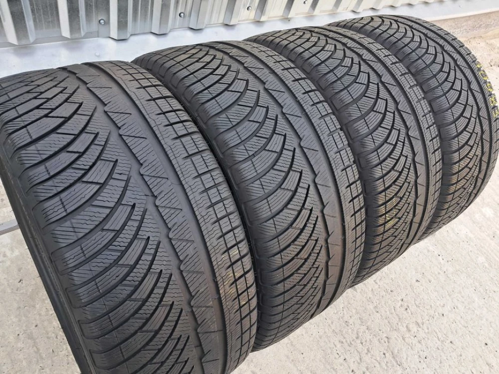 Резина зима 70% протектор Michelin Pilot Alpin 245/40 R18 PA4