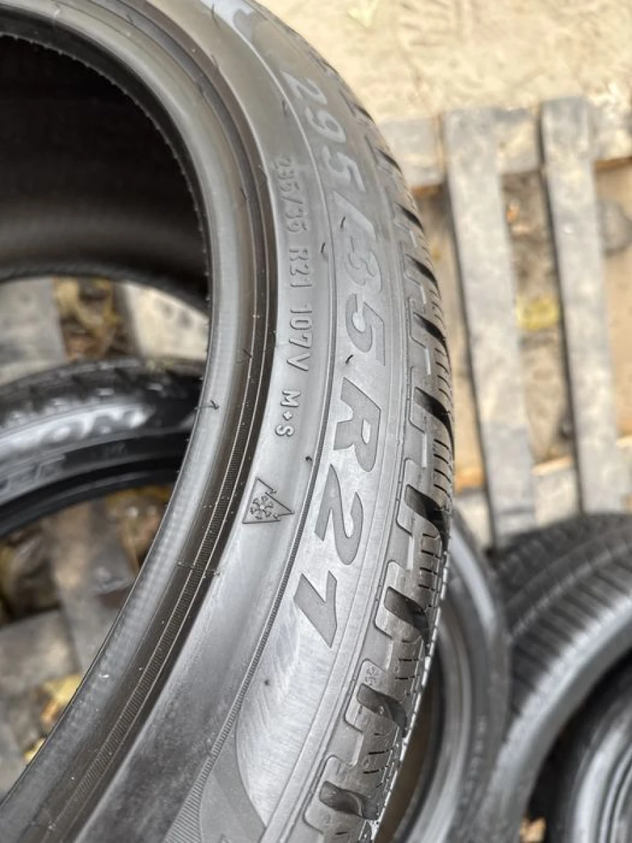 295/35 r21 Pirelli Scorpion Winter Резина зимняя