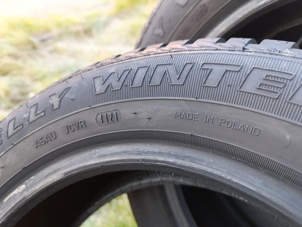 Майже нові зимові шини Kelly 165/70 R14