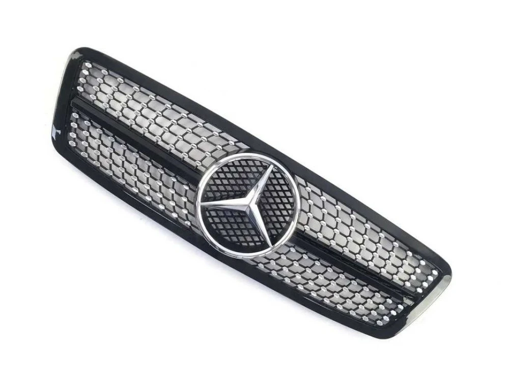 Решетка радиатора Mercedes-Benz C-Class w203 2000-2007г.Diamond Black