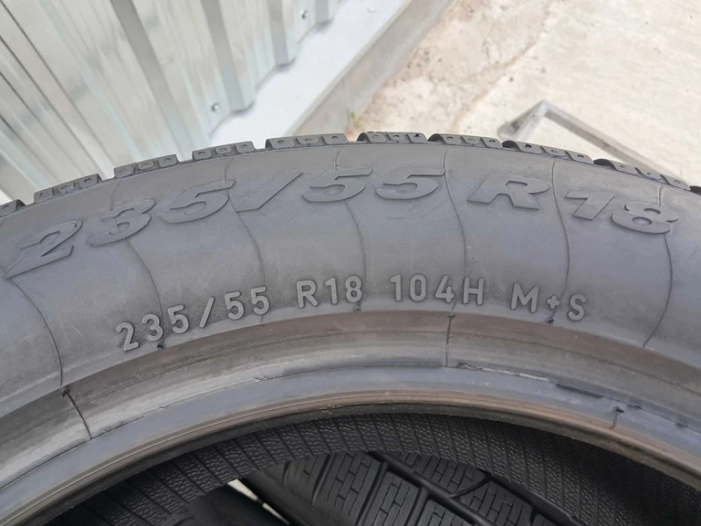 Резина зима 95% протектор Pirelli 235/55 R18 Sottozero 210 serie II