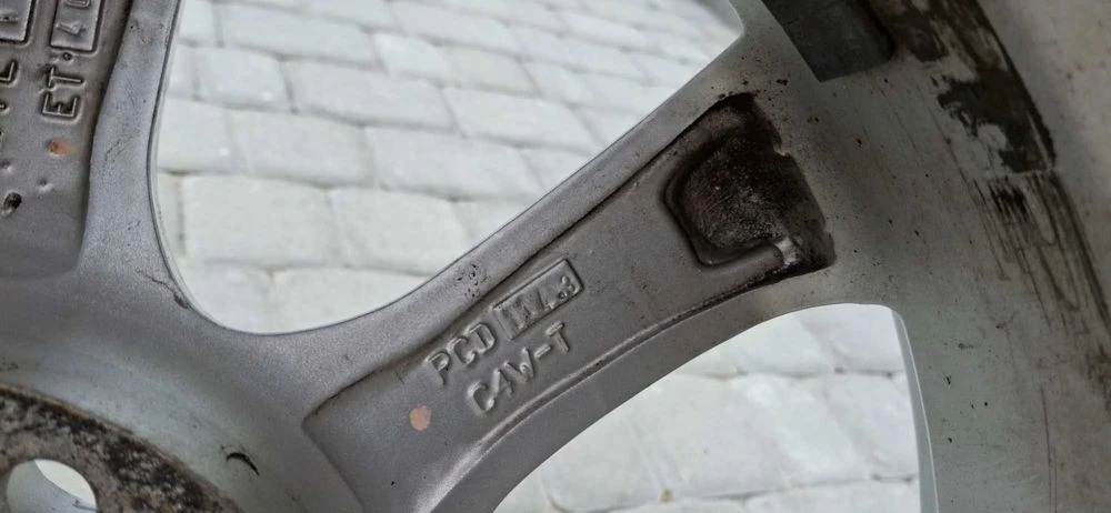 Диски OXXO R17 5x114,3 7,5J ET40 Edge Flex Honda Lexus Suzuki Toyota