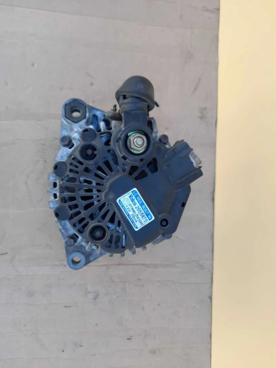 Генератор 2.0 Kia 2655475 Hyundai 2.2 120A. 37300-2a110